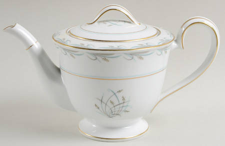 Nicole Teapot & Lid by Noritake