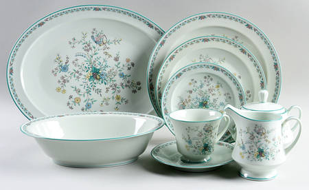 Paradise Green 45 Piece Starter Set by Noritake