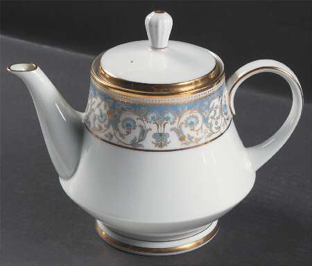 Polonaise Teapot & Lid by Noritake