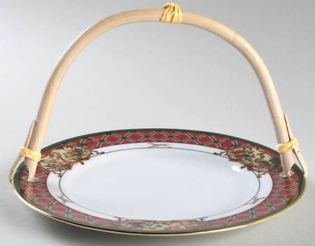 Royal Hunt 5 3/8"-5 5/8" Bamboo Handled Serving Plate  HC