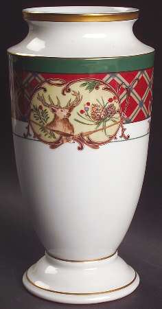 Royal Hunt 9" Vase