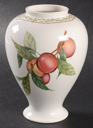 Royal Orchard 6" Vase by Noritake