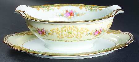 Shelby Gravy Boat with Attached Underplate by Noritake