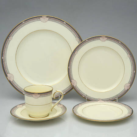Stanford Court 40 Piece Estate Set
