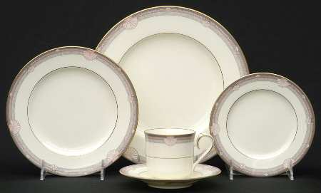 Stanford Court 40 Piece Estate Set