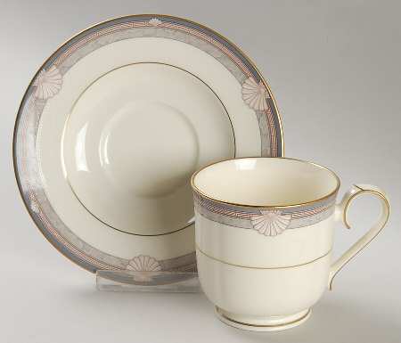 Stanford Court Footed Cup & Saucer Set