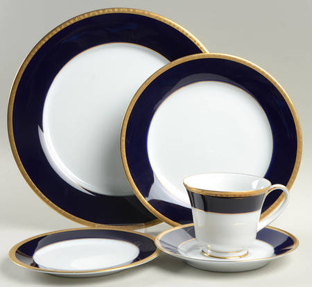 Valhalla 5 Piece Place Setting by Noritake
