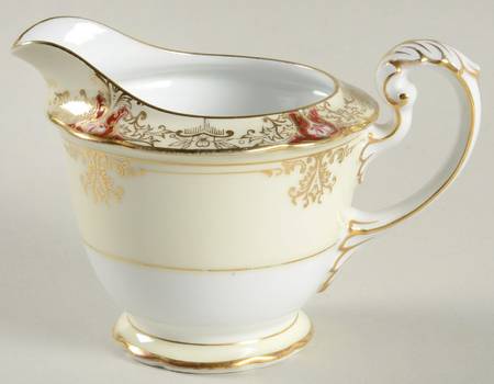 Vornay Red Creamer