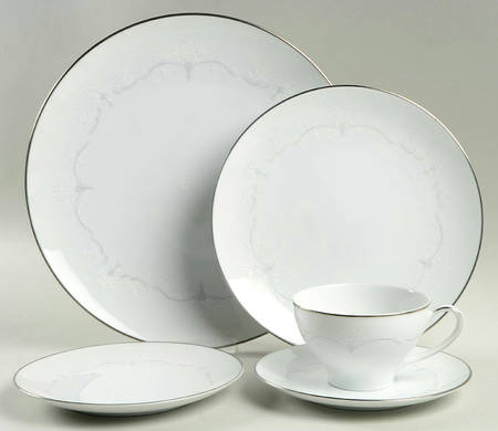 Whitebrook 5 Piece Place Setting