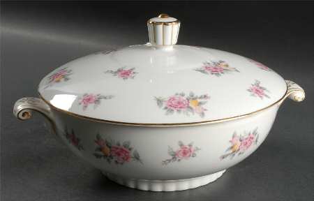 Hinsdale Round Covered Vegetable