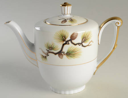 Shasta Pine White Teapot & Lid