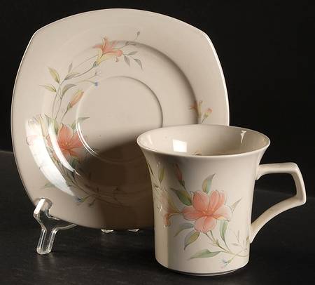 Coral Lily Flat Cup & Saucer Set