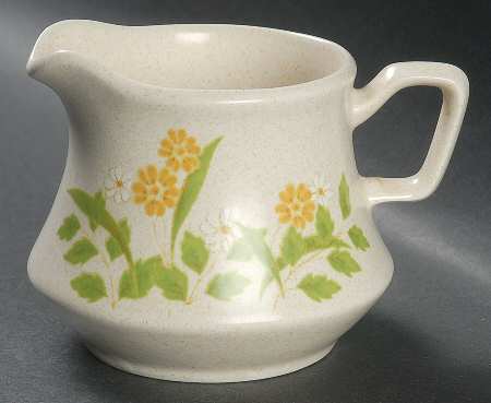 Daisies Creamer