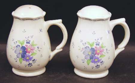 Dauphine Stove Top Salt & Pepper Set