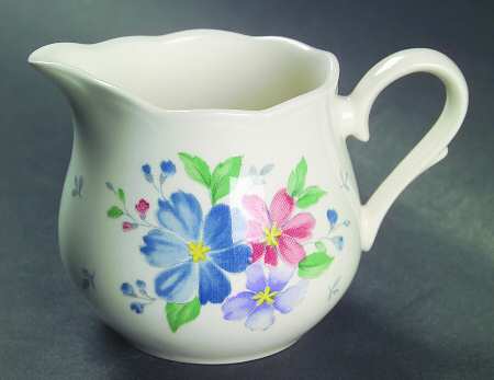 Dauphine Creamer