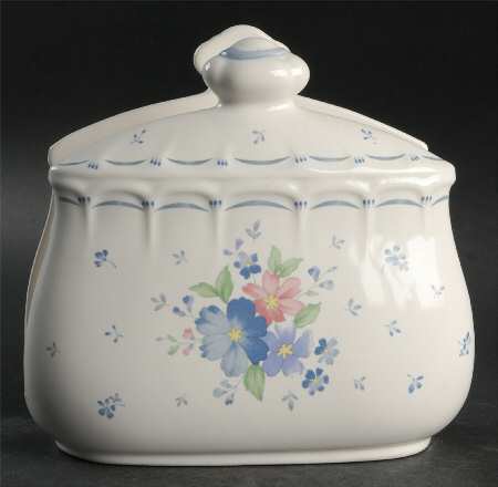 Dauphine Napkin Holder