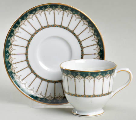 Emeraude Footed Demitasse Cup & Saucer Set