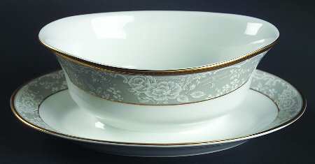 Evening Lace Gravy Boat with Attached Underplate