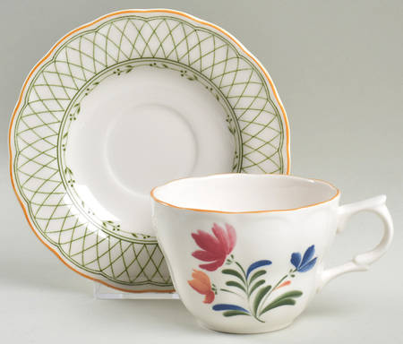 Flat Cup & Saucer Set