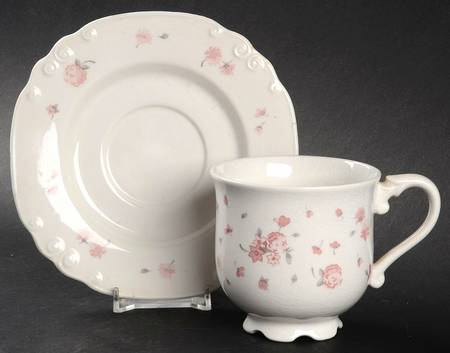 Love Song Footed Cup & Saucer Set
