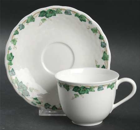 Vineyard Flat Cup & Saucer Set
