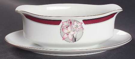 Dynasty Gravy Boat with Attached Underplate