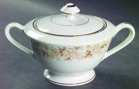 Oakbrook Sugar Bowl & Lid