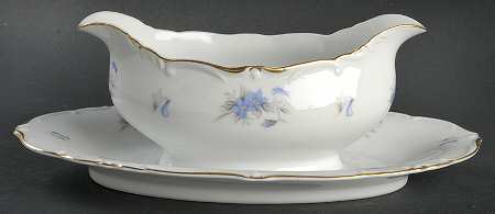 Violetta Gravy Boat with Attached Underplate