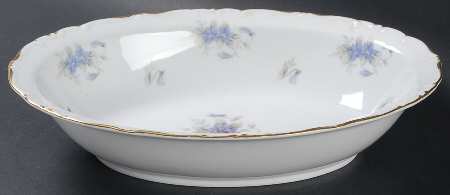 Violetta 10" Oval Vegetable Bowl