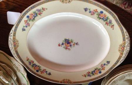 NEK2 14" Oval Serving Platter
