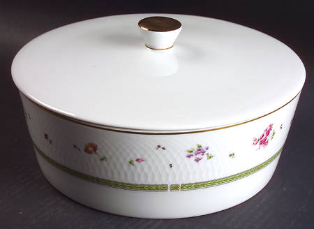 Genevieve 2.5 Qt Round Covered Casserole