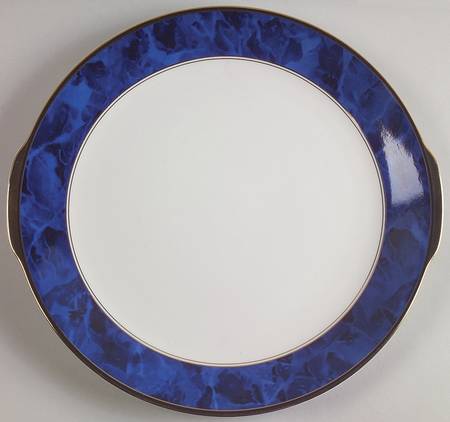 Metropolis Handled Cake Plate