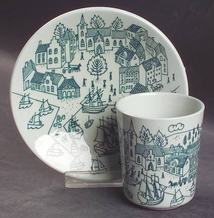 Hoyrup Flat Demitasse Cup & Saucer Set