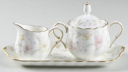 Pastel Garden Creamer & Sugar with Lid & Tray Set