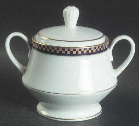 P562 Sugar Bowl & Lid by Noritake