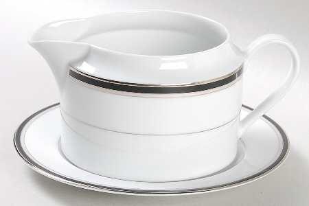 Sabrina Round Gravy Boat & Bread and Butter Stand