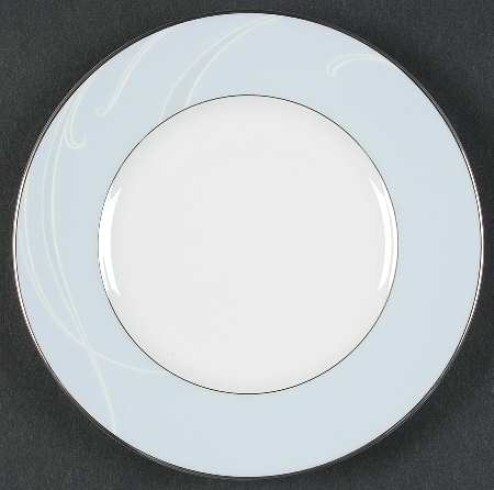Pearl Crescent Bread & Butter Plate