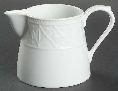 Blanc Fleur Creamer