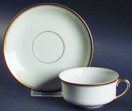 Adelaide Flat Cup & Saucer Set by Meito