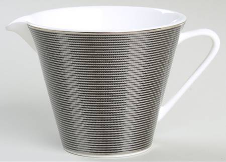 Silk Black Creamer