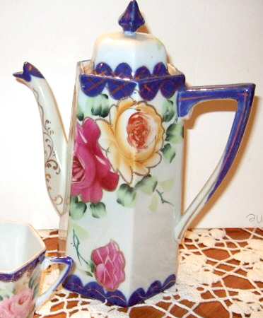 EOC20 Chocolate Pot & Lid