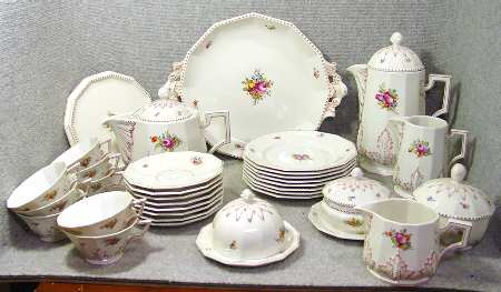 2272 Handled Cake Plate
