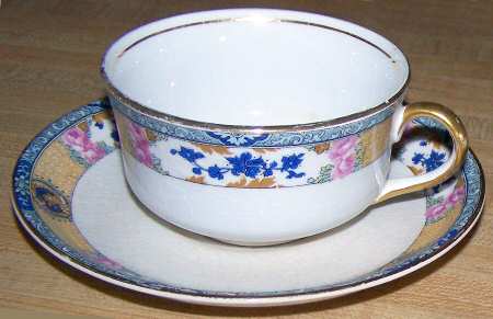 NAI34 Flat Cup & Saucer Set