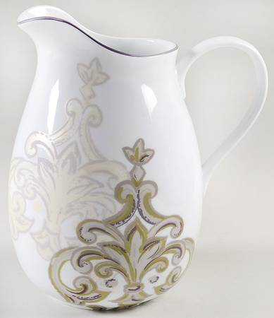 Sugar Plum 72 Oz Pitcher