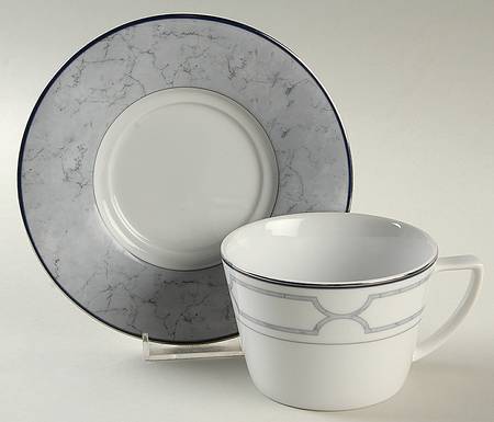 Courtyard Flat Cup & Saucer Set