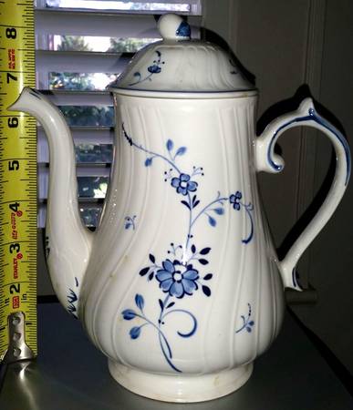 EDEL BLUME Coffee Pot & Lid
