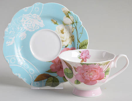 NA2 Footed Cup & Saucer Set