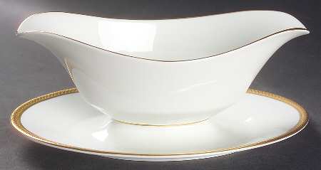 Bennington Gravy Boat with Attached Underplate