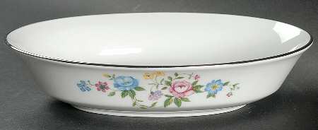 Garden Party 8" Oval Vegetable Bowl