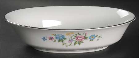 Garden Party 10" Oval Vegetable Bowl